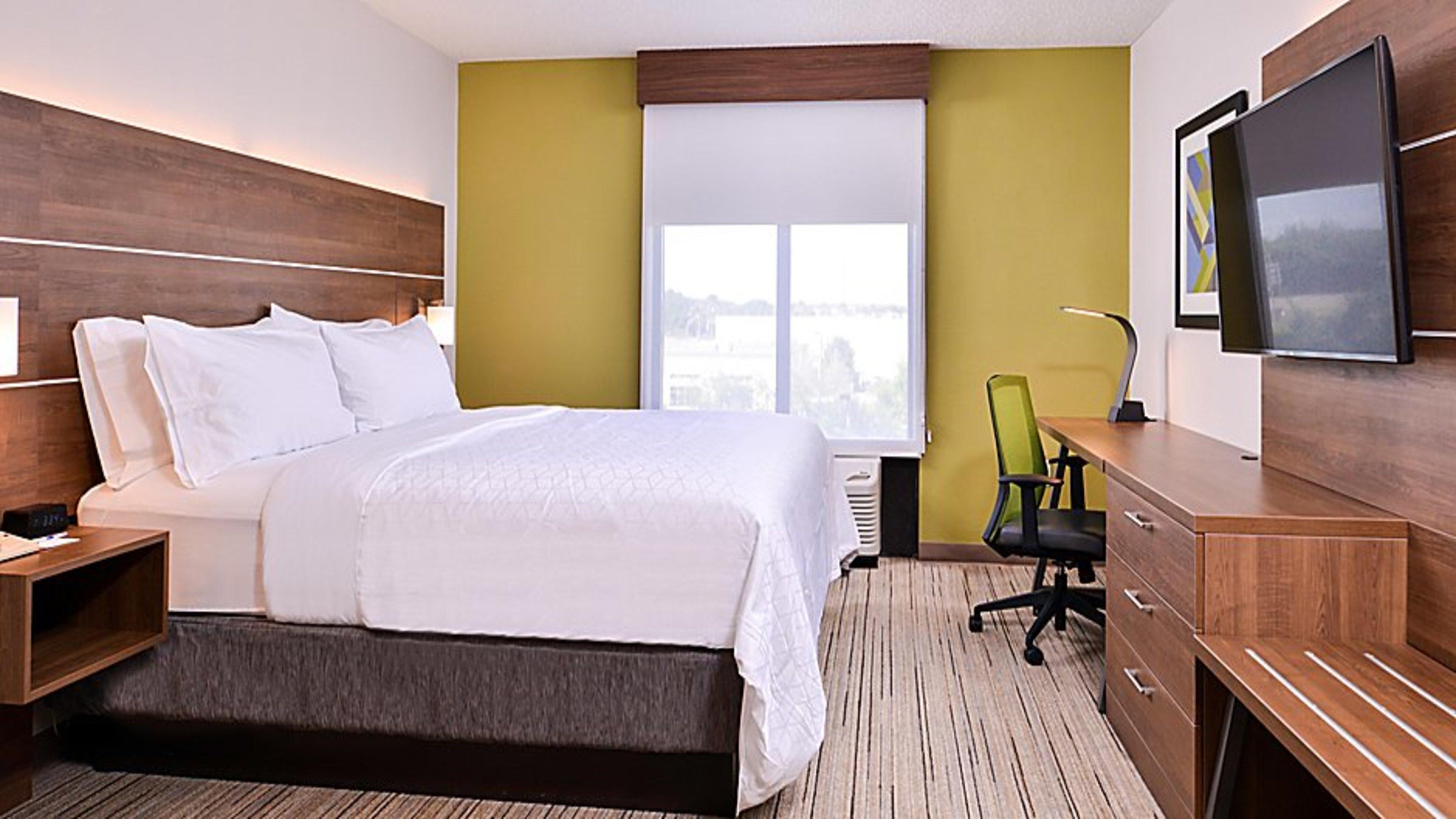 Holiday Inn Express Hotel & Suites Mount Pleasant By Ihg Exterior photo