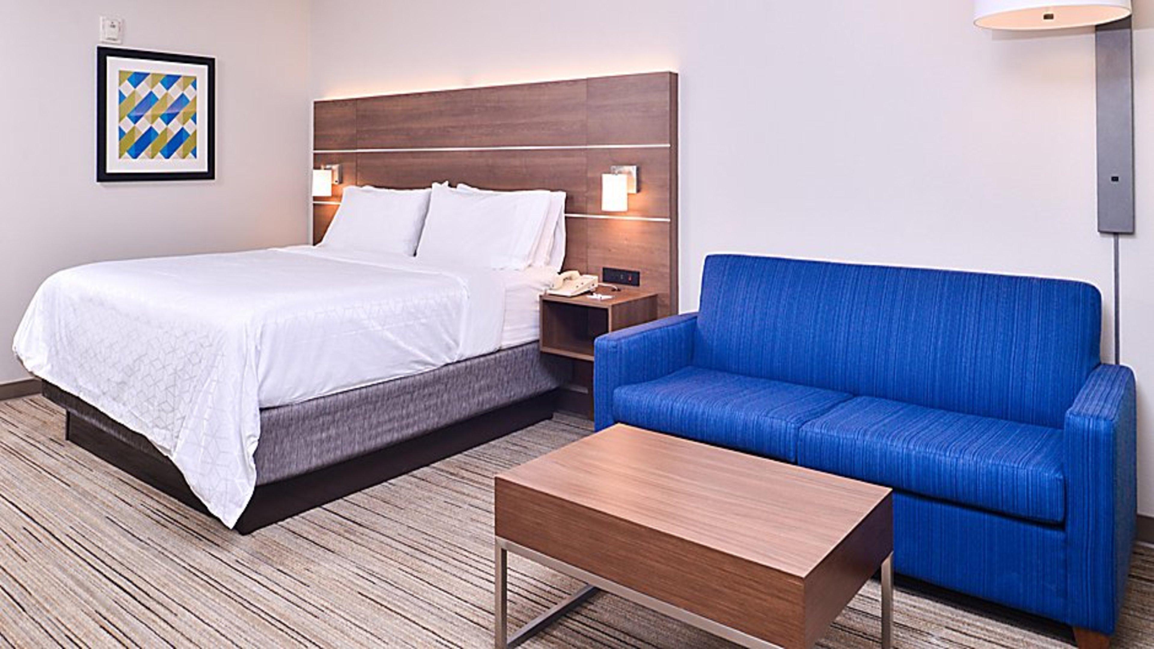 Holiday Inn Express Hotel & Suites Mount Pleasant By Ihg Exterior photo