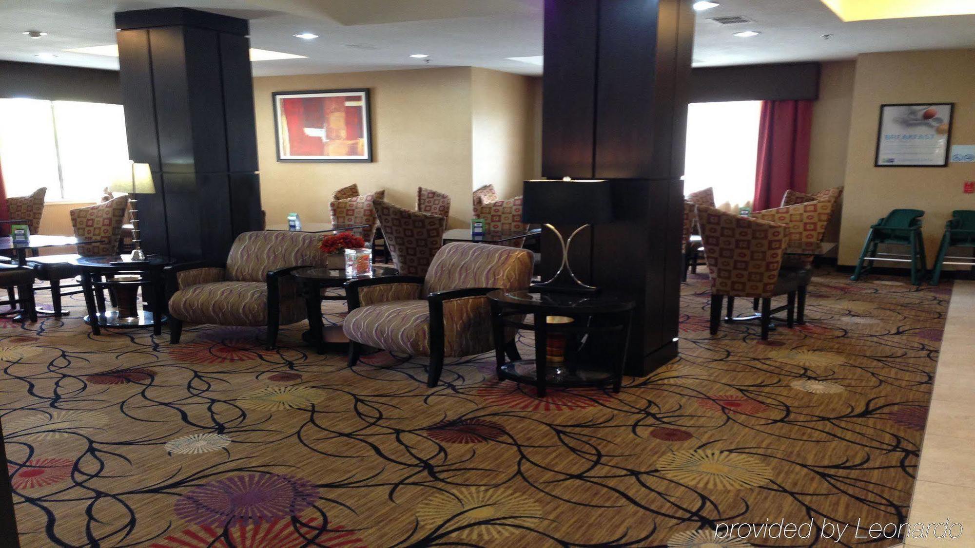 Holiday Inn Express Hotel & Suites Mount Pleasant By Ihg Exterior photo